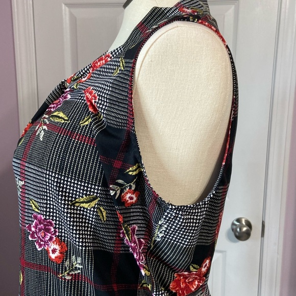 Christopher & Banks Dressy Tank - Picture 4 of 6